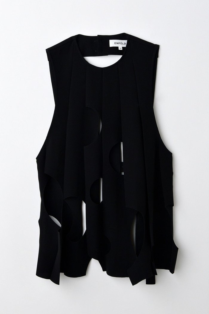 【エンフォルド/ENFOLD】のTONE-HOLE VEST/ベスト インテリア・キッズ・メンズ・レディースファッション・服の通販 founy(ファニー) https://founy.com/ ファッション Fashion レディースファッション Ladies' Fashion Online アウター Coat Outerwear ジャケット Jackets インナー Inner ジャケット Jacket プリーツ Pleats ベスト Vest モチーフ Motif 今季 This Season 再入荷 Restock/Back In Stock/Re Arrival |ID: prp329100004577595 ipo3291000000032423464