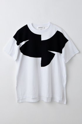 【エンフォルド/ENFOLD】のCOLLAR DOCKING T-SHIRT/Tシャツ 人気、トレンドファッション・服の通販 founy(ファニー) ファッション Fashion レディースファッション Ladies' Fashion Online トップス・カットソー Tops/Tshirt シャツ/ブラウス Shirts/Blouses ロング / Tシャツ T-Shirts カットソー Cut and Sewn アシンメトリー Asymmetry ショート Short スリーブ Sleeve セットアップ Set Up ドッキング Docking 再入荷 Restock/Back In Stock/Re Arrival |ID:prp329100004577596