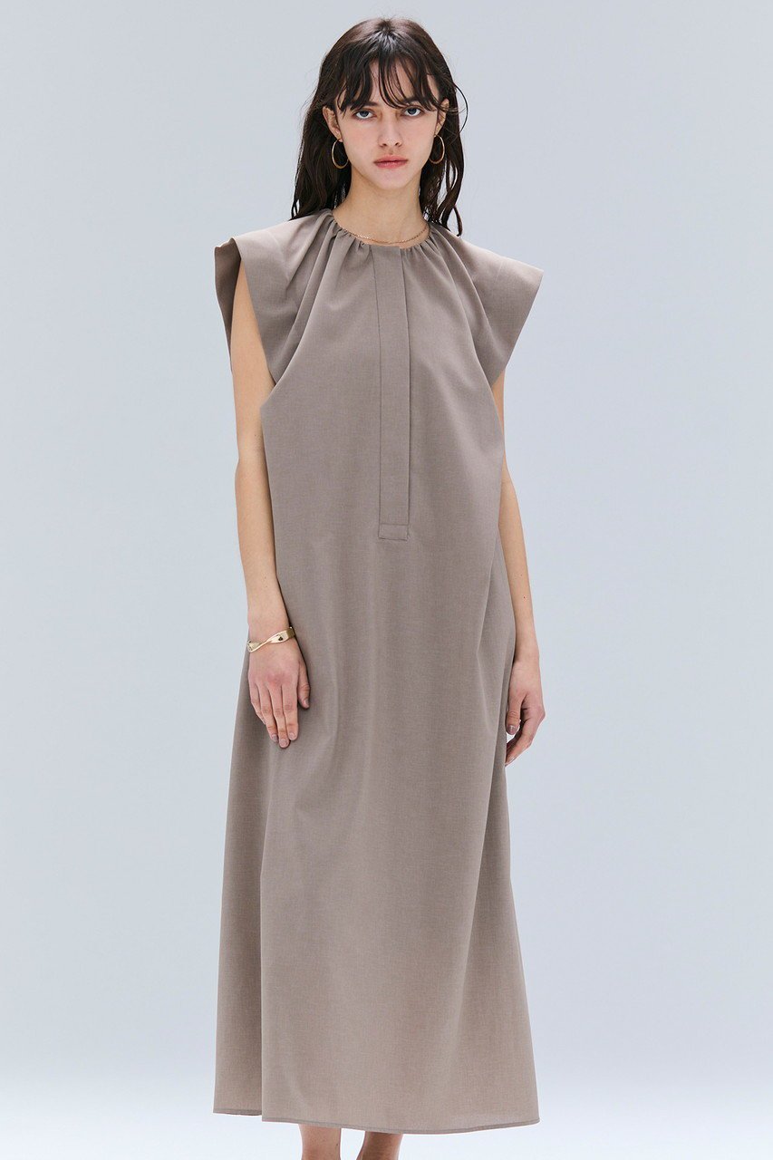 【ベイジ,/BEIGE,】のBATEAU(バトー)/フレンチスリーブAラインタックワンピース 人気、トレンドファッション・服の通販 founy(ファニー) 　ファッション　Fashion　レディースファッション　Fashion for Women　ワンピース　Dresses　チュニック　Tunic Tops & Dresses　2025年　2025　2025-2026秋冬・A/W　Autumn/Winter 2025–26 AW25–26　スリーブ　Sleeve, Long Sleeve / Short Sleeve　チュニック　Tunic, Long Top　フレンチ　French, French Style　ロング　Long, Long-Length　ビジネス 仕事 通勤　Business / Work / Commuting　旅行　Travel　A/W・秋冬　Autumn/Winter　other-7|ID: prp329100004577633 ipo3291000000032631735