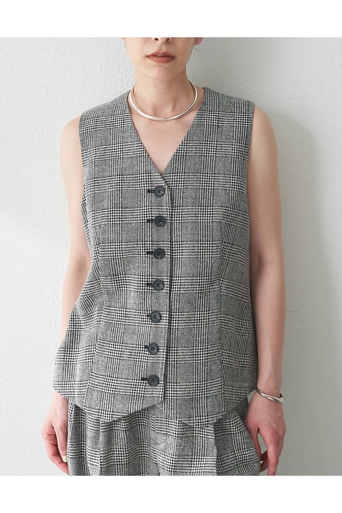 【ウィムガゼット/Whim Gazette】のノーカラーベスト インテリア・キッズ・メンズ・レディースファッション・服の通販 founy(ファニー) https://founy.com/ ファッション Fashion レディースファッション Fashion for Women アウター Coat / Outerwear Collection レディースジャケット・軽アウター Jackets おすすめ Recommended / Our Picks クラシカル Classical, Vintage-Inspired コンパクト Compact, Small Size シルク Silk, 100% Silk ジャケット Jacket, Outerwear スタイリッシュ Stylish, Fashionable セットアップ Set-Up, Coordinated Outfit チェック Check, Plaid, Tartan ドレープ Drape, Draping Fabric ネップ Nepp, Slub Yarn ベスト Vest, Waistcoat ベーシック Basic, Essential ボトム Bottoms, Lower Wear マニッシュ Mannish, Boyish ワイド Wide, Wide Fit エレガント 上品 Elegant |ID: prp329100004577744 ipo3291000000032424536