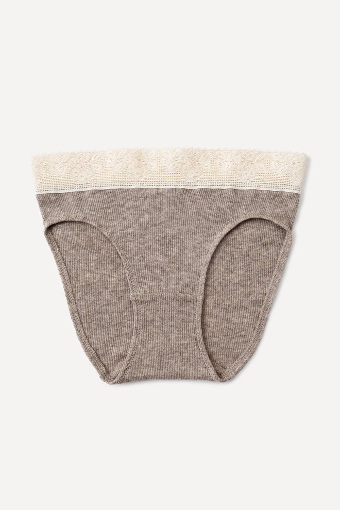 【プリスティン/PRISTINE】のレース付きヤクテレコショーツ インテリア・キッズ・メンズ・レディースファッション・服の通販 founy(ファニー) https://founy.com/ ファッション Fashion レディースファッション Fashion for Women 下着・ランジェリー Lingerie & Intimates ショーツ・ランジェリー用ボトムス Panties / Briefs / Lingerie Bottoms ショーツ Shorts, Short Pants チューブ Tube, Tube Top テレコ Ribbed, Rib Stitch フィット Fit, Slim Fit ランジェリー Lingerie, Intimate Wear レース Lace, Lace Fabric |ID: prp329100004577797 ipo3291000000036097484