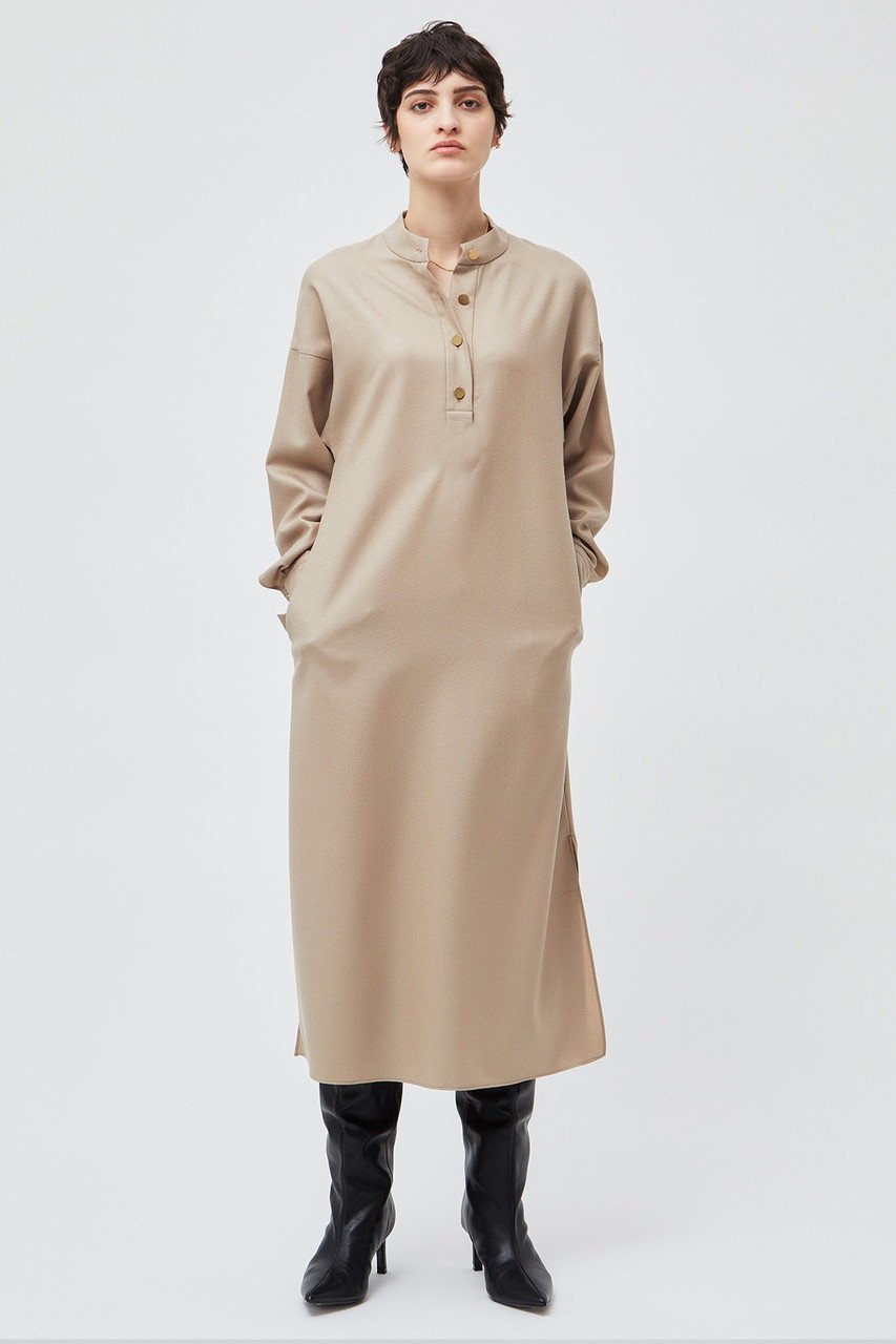 【ベイジ,/BEIGE,】のTERNES(テルヌ)/ドルマンスリーブウールワンピース 人気、トレンドファッション・服の通販 founy(ファニー) 　ファッション　Fashion　レディースファッション　Fashion for Women　ワンピース　Dresses　チュニック　Tunic Tops & Dresses　シェイプ　Shape, Slim Fit　チュニック　Tunic, Long Top　ドレープ　Drape, Draping Fabric　ハイネック　High Neck, Mock Neck　メタル　Metal, Metal Parts　ロング　Long, Long-Length　other-7|ID: prp329100004578768 ipo3291000000032889500