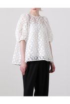 【ヒューエルミュージアム/hueLe Museum】の【hLM】フラワーカットジャガードブラウス 人気、トレンドファッション・服の通販 founy(ファニー) ファッション Fashion レディースファッション WOMEN トップス・カットソー Tops/Tshirt シャツ/ブラウス Shirts/Blouses オーガンジー Organdy ギャザー Gather ショート Short シンプル Simple スリーブ Sleeve フォルム Form フラワー Flower フロント Front ボトム Bottom NEW・新作・新着・新入荷 New Arrivals thumbnail ホワイト|ID: prp329100004579116 ipo3291000000032438742