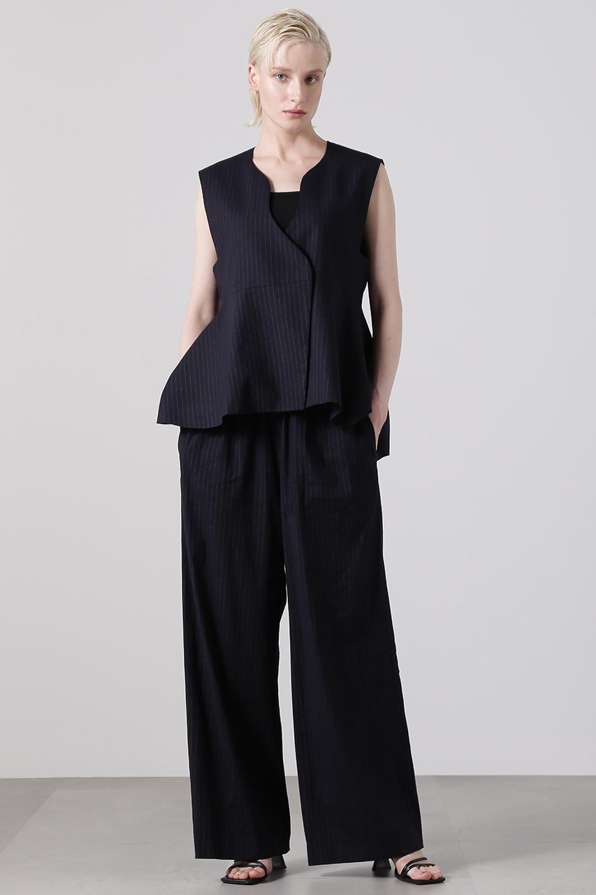 【ヒューエルミュージアム/hueLe Museum】の【hLM】麻ストレッチカーヴィーネックジレ 人気、トレンドファッション・服の通販 founy(ファニー) 　ファッション　Fashion　レディースファッション　Fashion for Women　アウター　Coat / Outerwear Collection　レディースジャケット・軽アウター　Jackets　エレガント 上品　Elegant　カッティング　Cutting Detail　ジャケット　Jacket, Outerwear　ストレッチ　Stretch, Stretchy Fabric　セットアップ　Set-Up, Coordinated Outfit　ベスト　Vest, Waistcoat　夏　Summer　日本製　Made In Japan　春　Spring　S/S・春夏　SS, Spring/Summer, Warm Season　other-3|ID: prp329100004579118 ipo3291000000034091667