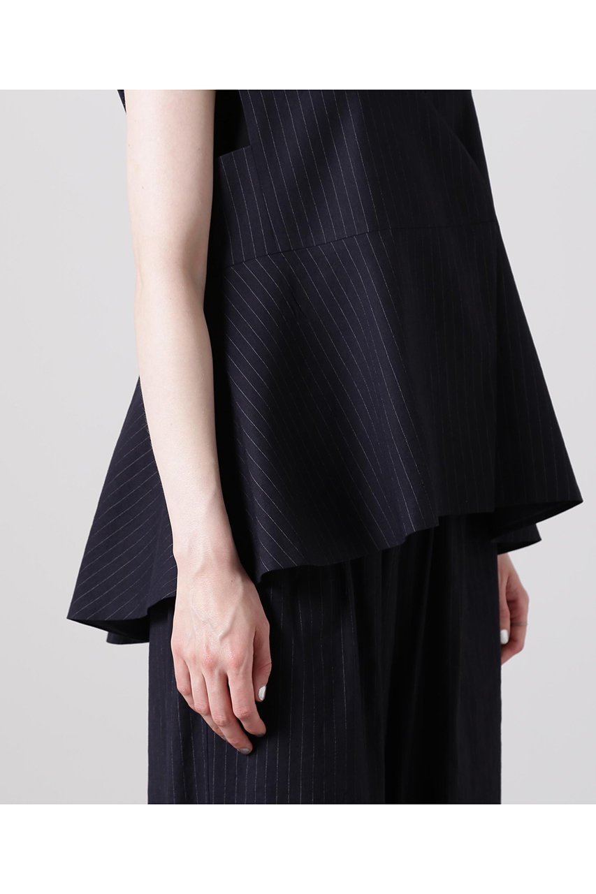 【ヒューエルミュージアム/hueLe Museum】の【hLM】麻ストレッチカーヴィーネックジレ 人気、トレンドファッション・服の通販 founy(ファニー) 　ファッション　Fashion　レディースファッション　Fashion for Women　アウター　Coat / Outerwear Collection　レディースジャケット・軽アウター　Jackets　エレガント 上品　Elegant　カッティング　Cutting Detail　ジャケット　Jacket, Outerwear　ストレッチ　Stretch, Stretchy Fabric　セットアップ　Set-Up, Coordinated Outfit　ベスト　Vest, Waistcoat　夏　Summer　日本製　Made In Japan　春　Spring　S/S・春夏　SS, Spring/Summer, Warm Season　other-8|ID: prp329100004579118 ipo3291000000034091672