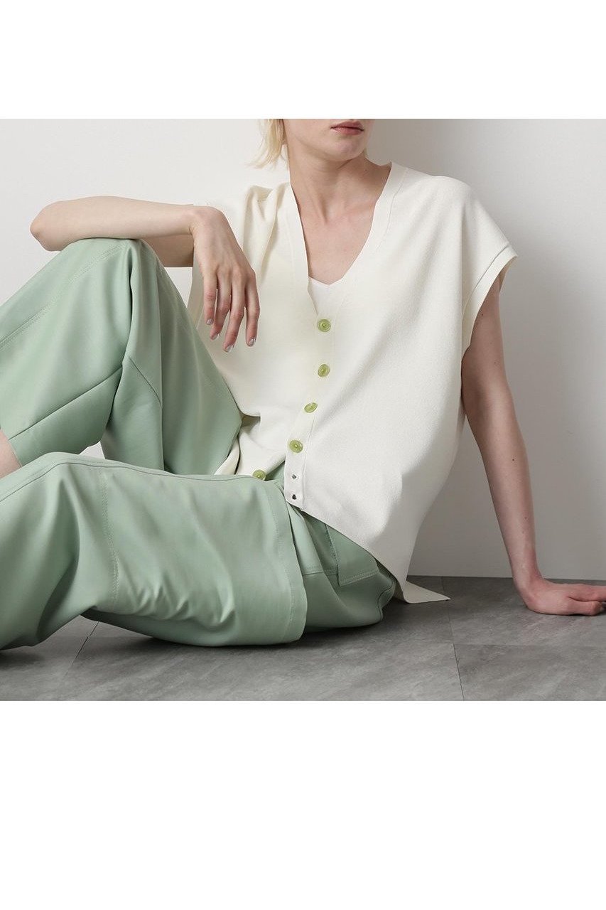 【ヒューエルミュージアム/hueLe Museum】の【STUMBLY】Sleeveless Cardigan インテリア・キッズ・メンズ・レディースファッション・服の通販 founy(ファニー) 　ファッション　Fashion　レディースファッション　WOMEN　トップス・カットソー　Tops/Tshirt　ニット　Knit Tops　カーディガン　Cardigans　プルオーバー　Pullover　ドレープ　Drape　バランス　Balance　フロント　Front　エレガント 上品　Elegant　ホワイト|ID: prp329100004579120 ipo3291000000032438768