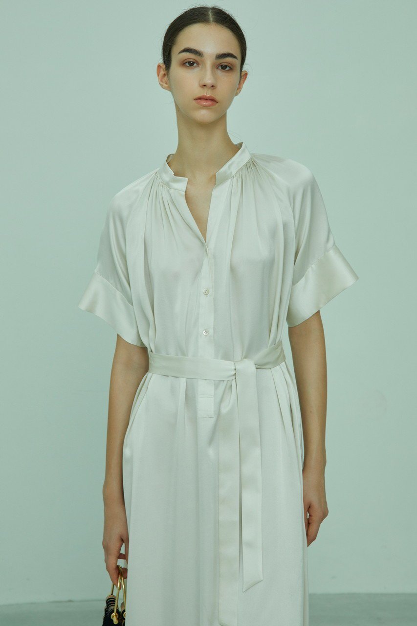【ベイジ,/BEIGE,】のYEW/シャツワンピース 人気、トレンドファッション・服の通販 founy(ファニー) 　ファッション　Fashion　レディースファッション　Fashion for Women　ワンピース　Dresses　シャツワンピース / 1枚で着映えコーデ　Shirt Dresses　チュニック　Tunic Tops & Dresses　なめらか　Smooth, Silky Texture　サテン　Satin, Glossy Fabric　シルク　Silk, 100% Silk　チュニック　Tunic, Long Top　ピーチ　Peach, Soft Touch　リボン　Ribbon, Bow　リュクス　Luxury, Elegant, High-End, Chic　ロング　Long, Long-Length　エレガント 上品　Elegant　洗える　Machine Washable　other-7|ID: prp329100004579134 ipo3291000000032903666