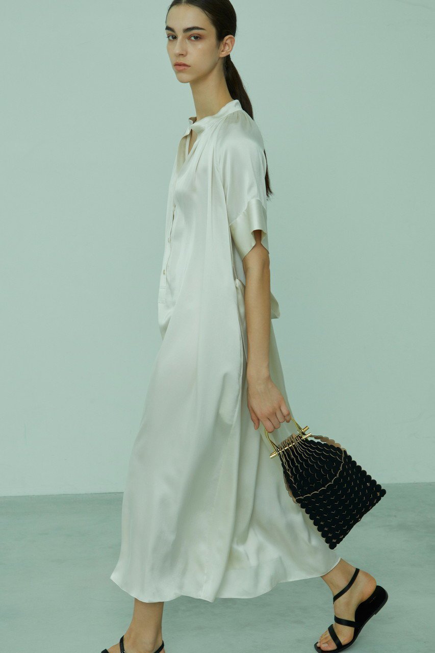【ベイジ,/BEIGE,】のYEW/シャツワンピース 人気、トレンドファッション・服の通販 founy(ファニー) 　ファッション　Fashion　レディースファッション　Fashion for Women　ワンピース　Dresses　シャツワンピース / 1枚で着映えコーデ　Shirt Dresses　チュニック　Tunic Tops & Dresses　なめらか　Smooth, Silky Texture　サテン　Satin, Glossy Fabric　シルク　Silk, 100% Silk　チュニック　Tunic, Long Top　ピーチ　Peach, Soft Touch　リボン　Ribbon, Bow　リュクス　Luxury, Elegant, High-End, Chic　ロング　Long, Long-Length　エレガント 上品　Elegant　洗える　Machine Washable　other-8|ID: prp329100004579134 ipo3291000000032903668