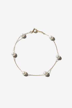 【ミズキ/MIZUKI】のSBA120 ラージフローティングアコヤパールブレスレット 人気、トレンドファッション・服の通販 founy(ファニー) ファッション Fashion レディースファッション Fashion for Women ジュエリー Jewelry チェーン&カフブレスレット Cuff & Chain Bracelets バングル・カフブレスレット Bangles & Cuff Bracelets パール Pearl, Pearl Accent ブレスレット Bracelet, Wristband モチーフ Motif, Design Theme エレガント 上品 Elegant A/W・秋冬 Autumn/Winter |ID:prp329100004580163