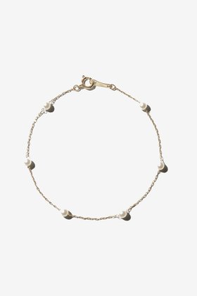 【ミズキ/MIZUKI】のSBA119 スモールフローティングアコヤパールブレスレット 人気、トレンドファッション・服の通販 founy(ファニー) ファッション Fashion レディースファッション Fashion for Women ジュエリー Jewelry チェーン＆カフブレスレット Cuff & Chain Bracelets バングル・カフブレスレット Bangles & Cuff Bracelets パール Pearl, Pearl Accent ブレスレット Bracelet, Wristband モチーフ Motif, Design Theme エレガント 上品 Elegant A/W・秋冬 Autumn/Winter |ID:prp329100004580164