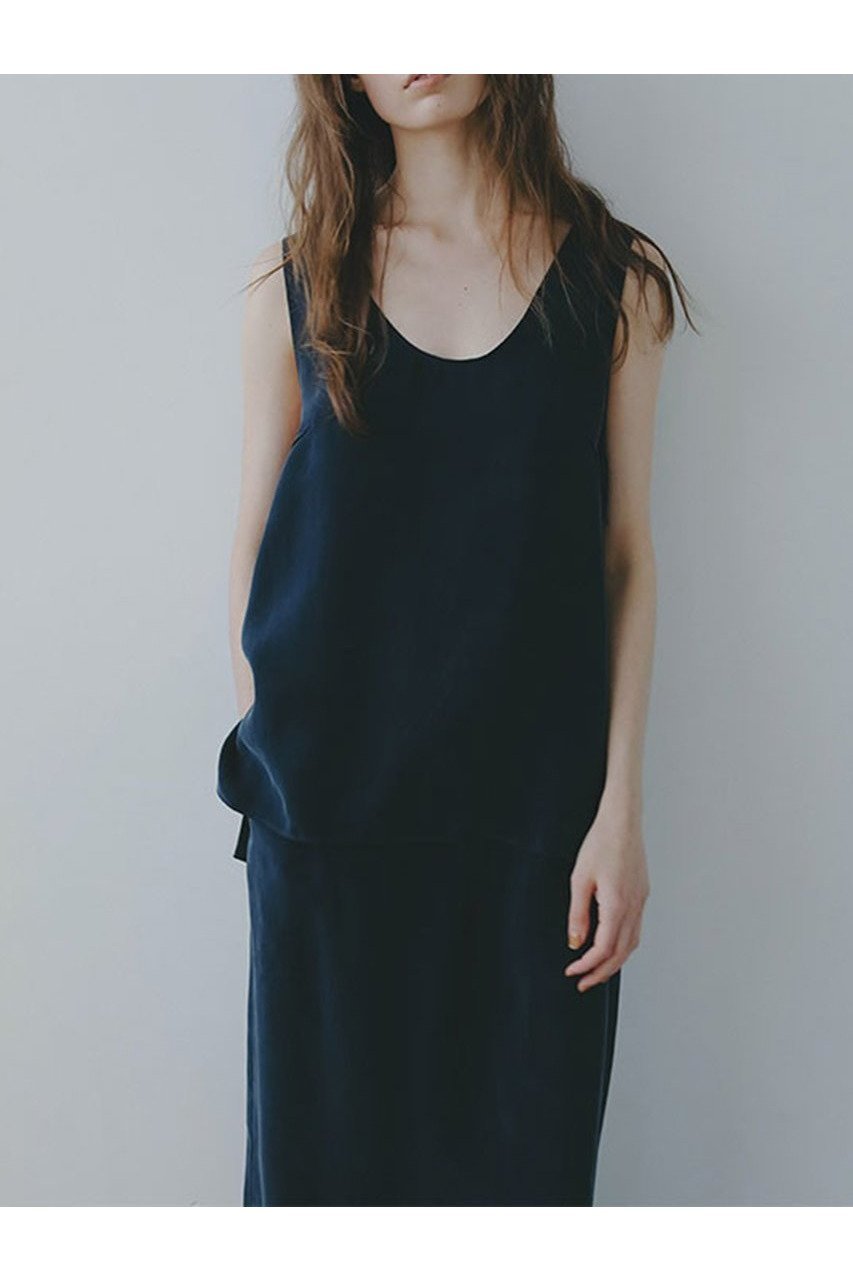 【エトレトウキョウ/ETRE TOKYO】のキュプラタンクトップ 人気、トレンドファッション・服の通販 founy(ファニー) 　ファッション　Fashion　レディースファッション　WOMEN　トップス・カットソー　Tops/Tshirt　キャミソール / ノースリーブ　No Sleeves　シャツ/ブラウス　Shirts/Blouses　おすすめ　Recommend　なめらか　Smooth　キュプラ　Cupra　シンプル　Simple　ジャケット　Jacket　スリット　Slit　セットアップ　Set Up　タンク　Tank　ノースリーブ　No Sleeve　フロント　Front　エレガント 上品　Elegant　再入荷　Restock/Back In Stock/Re Arrival　 other-1|ID: prp329100004580171 ipo3291000000032450959