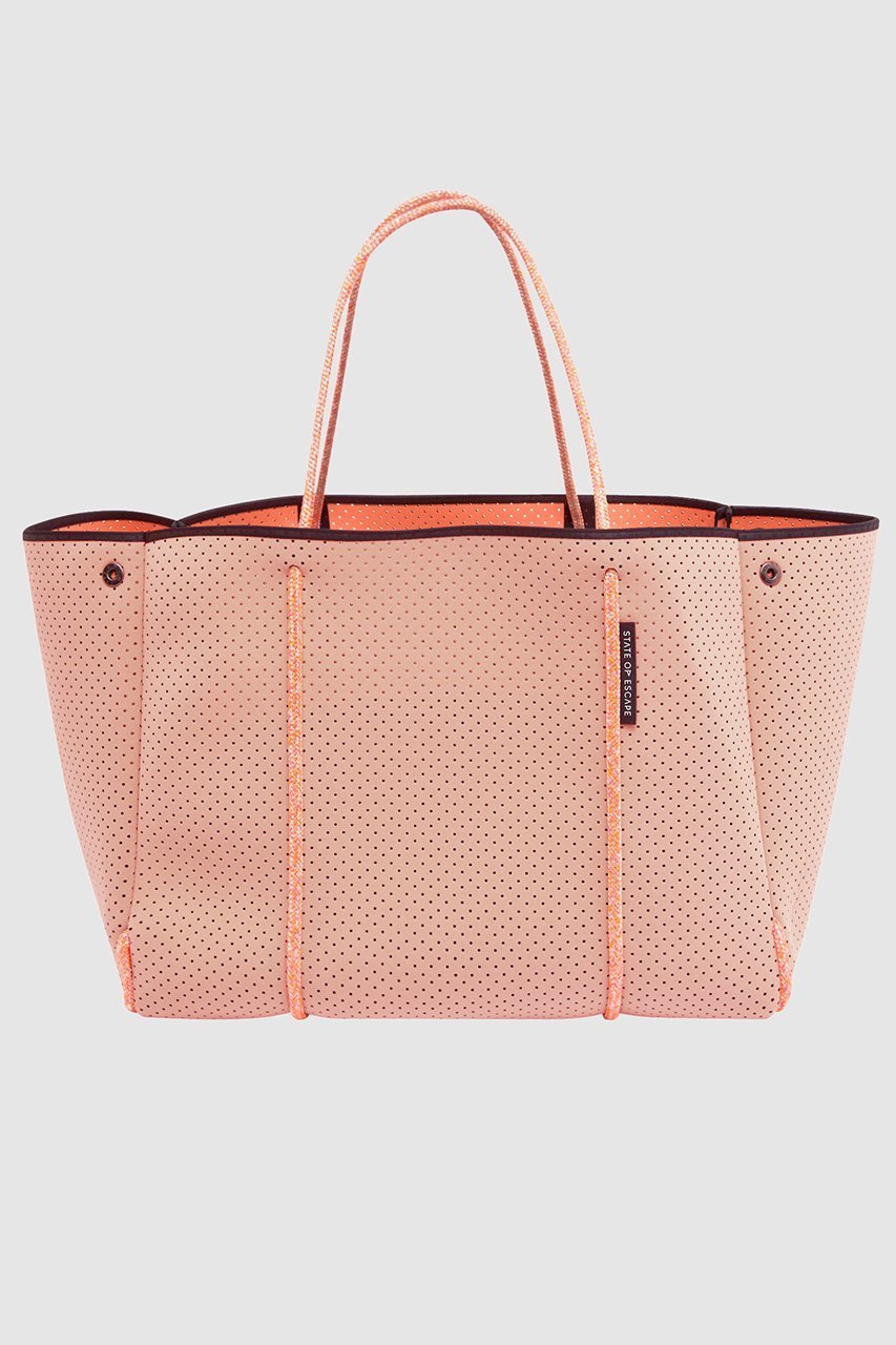 【ステイトオブエスケープ/STATE OF ESCAPE】のEscape tote エスケープ トート インテリア・キッズ・メンズ・レディースファッション・服の通販 founy(ファニー) ファッション Fashion レディースファッション Fashion for Women バッグ Bags ユニセックス Unisex, Genderless コンパクト Compact, Small Size スタイリッシュ Stylish, Fashionable スーツ Suit, Formalwear ビッグ Big, Oversized ポーチ Pouch, Small Case メッシュ Mesh, Net Fabric モダン Modern, Contemporary 人気 Popular, Best Seller 旅行 Travel 軽量 Lightweight, Ultra Light ビジネス 仕事 通勤 Business / Work / Commuting ヒマラヤンソルト/サンセット|ID: prp329100004580175 ipo3291000000034846117