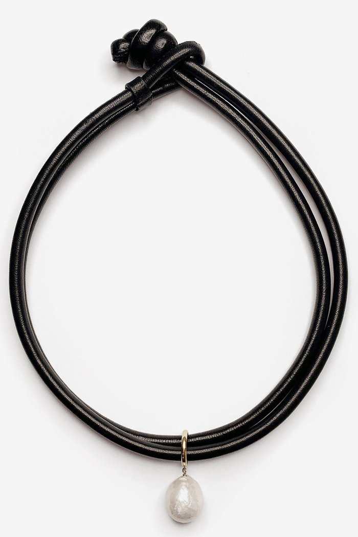 【ミズキ/MIZUKI】のX2H ラージパールレザーネックレス ブレスレット インテリア・キッズ・メンズ・レディースファッション・服の通販 founy(ファニー) https://founy.com/ ファッション Fashion レディースファッション Fashion for Women ジュエリー Jewelry チェーン＆カフブレスレット Cuff & Chain Bracelets ネックレス Necklaces & Pendants おすすめ Recommended / Our Picks ネックレス Necklace, Pendant Necklace パール Pearl, Pearl Accent ブレスレット Bracelet, Wristband |ID: prp329100004580201 ipo3291000000036116713