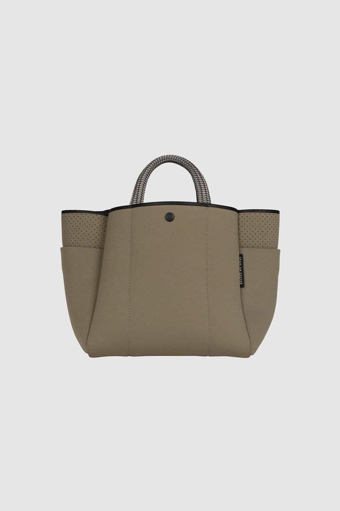 【ステイトオブエスケープ/STATE OF ESCAPE】のPrecinctII small プリシンクトII スモール インテリア・キッズ・メンズ・レディースファッション・服の通販 founy(ファニー) https://founy.com/ ファッション Fashion レディースファッション Fashion for Women バッグ Bags ユニセックス Unisex, Genderless コンパクト Compact, Small Size ブレード Braid, Decorative Trim ポケット Pocket, Pocket Detail |ID: prp329100004580233 ipo3291000000036371343