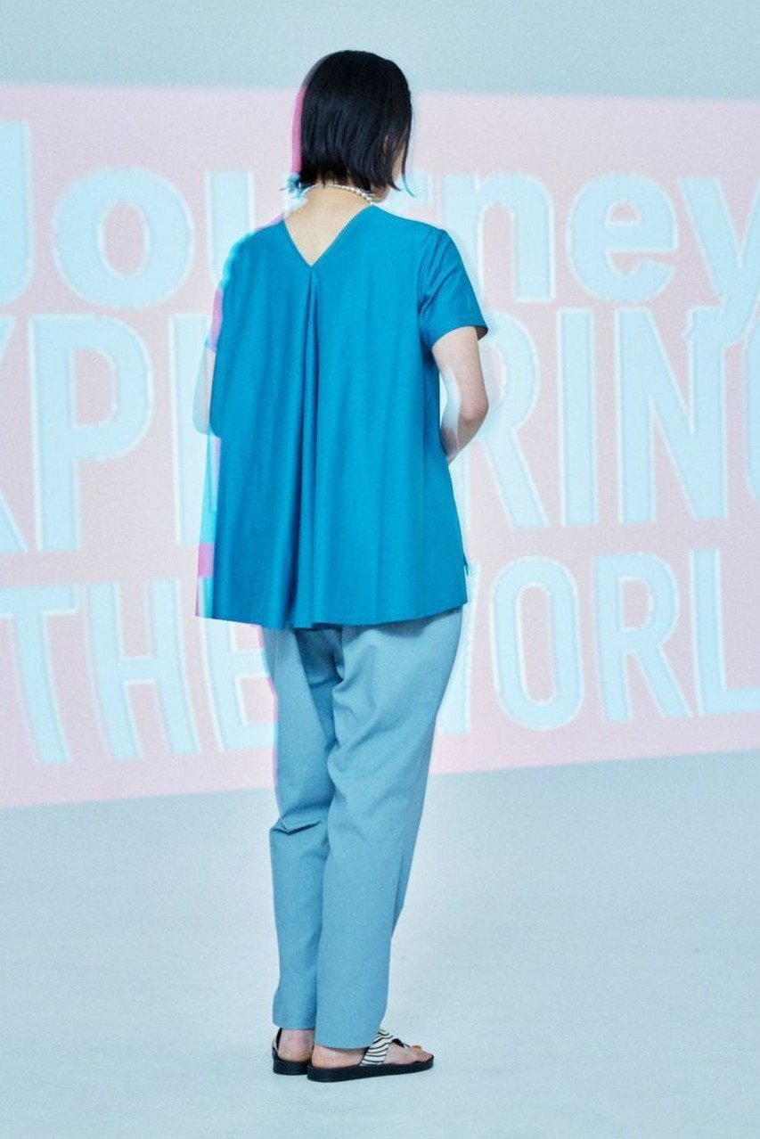 【レリル/lelill】のバックギャザーTシャツ 人気、トレンドファッション・服の通販 founy(ファニー) 　ファッション　Fashion　レディースファッション　Fashion for Women　トップス・カットソー　Cut & Sew Tops　シャツ・ブラウス・オフィスカジュアル　Elegant Blouses & Button-Ups　ロングTシャツ・Tシャツ　Longline T-Shirts & Tees　カットソー・ベーシックTシャツ　Cut-and-Sewn Tops / Stretch Tees & Basics　おすすめ　Recommended / Our Picks　ギャザー　Gathered, Ruffled　ショート　Short, Short Length　スリット　Slit, Slit Detail　スリーブ　Sleeve, Long Sleeve / Short Sleeve　リラックス　Relax, Relaxed Fit　ワイド　Wide, Wide Fit　other-6|ID: prp329100004580256 ipo3291000000035683433