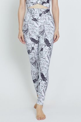 【ジュリエ/Julier】のlauae leafプリント スーパーハイレギンス 人気、トレンドファッション・服の通販 founy(ファニー) ファッション Fashion レディースファッション WOMEN パンツ Pants レギンス Leggings おすすめ Recommend スポーツ Sports ビーチ Beach プリント Print リゾート Resort リーフ Leaf レギンス Leggings |ID:prp329100004580309