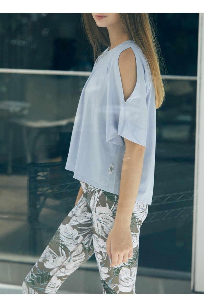 【ジュリエ/Julier】のlauae leafプリント スーパーハイレギンス 人気、トレンドファッション・服の通販 founy(ファニー) 　ファッション　Fashion　レディースファッション　Fashion for Women　パンツ　Pants & Trousers　レギンス　Leggings & Stretch Pants　スポーツウェア　Functional & Stylish Sportswear　おすすめ　Recommended / Our Picks　スポーツ　Sports, Activewear　ビーチ　Beach, Seaside　プリント　Print, Printed Pattern　リゾート　Resort, Vacation Style　リーフ　Leaf, Botanical Leaf　レギンス　Leggings, Stretch Pants　再入荷　Restock / Back in Stock　other-6|ID: prp329100004580309 ipo3291000000032451923