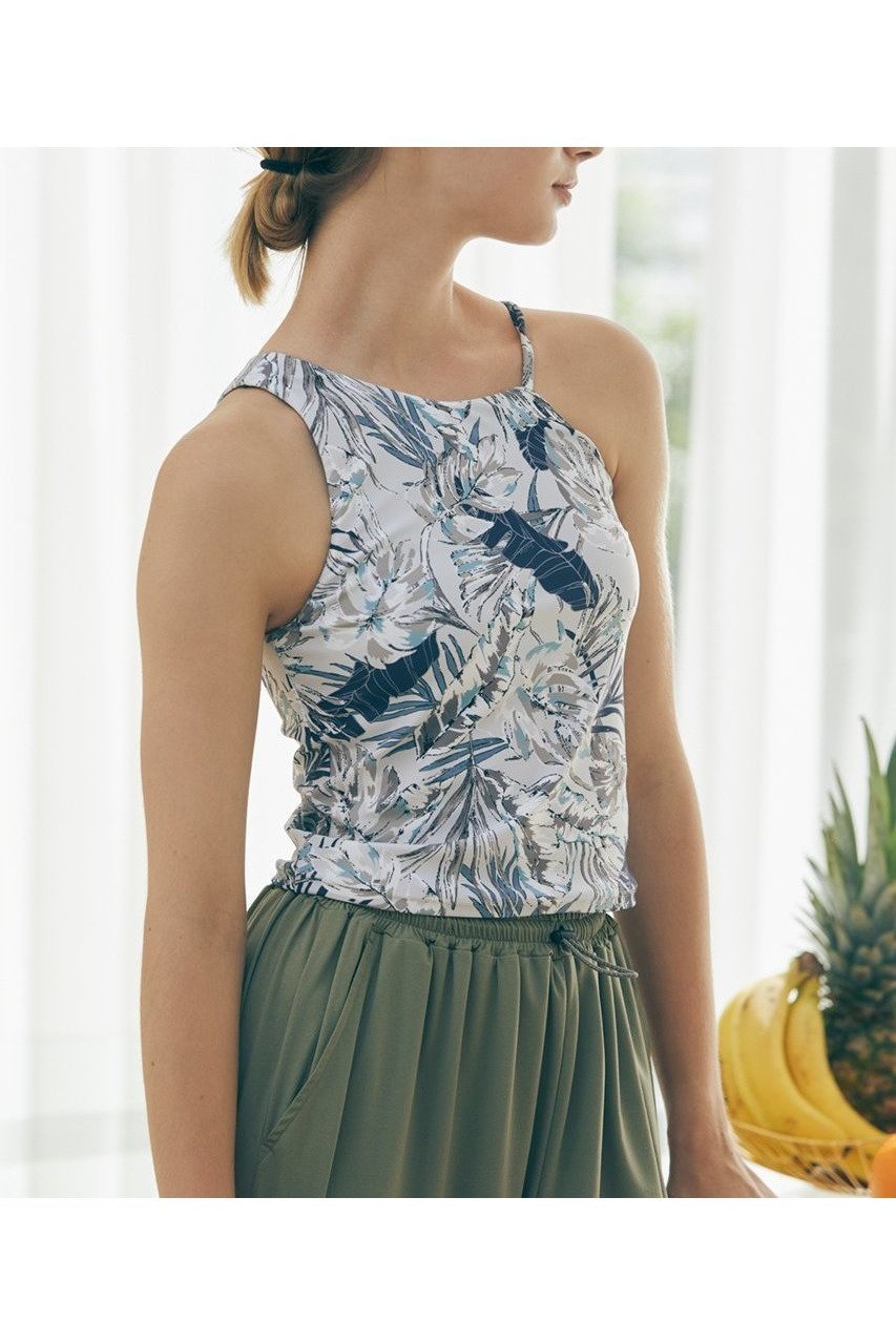【ジュリエ/Julier】のlauae leafプリント アシメミドルトップス 人気、トレンドファッション・服の通販 founy(ファニー) 　ファッション　Fashion　レディースファッション　WOMEN　トップス・カットソー　Tops/Tshirt　スポーツウェア　Sportswear　スポーツ トップス　Sports Tops　おすすめ　Recommend　アシンメトリー　Asymmetry　カッティング　Cutting　スポーツ　Sports　プリント　Print　ベスト　Vest　ミドル　Middle　ヨガ　Yoga　リーフ　Leaf　レギンス　Leggings　 other-1|ID: prp329100004580310 ipo3291000000032451924
