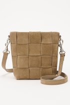 【イアクッチ/IACUCCI】のベルタ MINI SUEDE/CERVO 人気、トレンドファッション・服の通販 founy(ファニー) ファッション Fashion レディースファッション Fashion for Women バッグ Bags キャップ Cap, Baseball Cap グラデーション Gradient, Ombre サンダル Sandals, Summer Shoes ショルダー Shoulder, Shoulder Strap スニーカー Sneakers, Trainers 人気 Popular, Best Seller バケツ Bucket, Bucket Style ベーシック Basic, Essential 夏 Summer 旅行 Travel thumbnail サンドベージュ|ID: prp329100004580315 ipo3291000000035318636