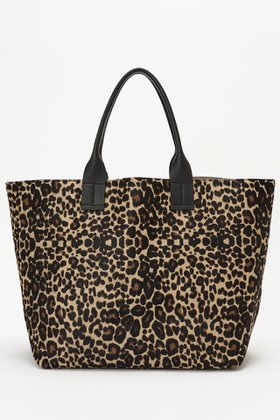 【イアクッチ/IACUCCI】 オペラ L CAVALLINO/CERVO人気、トレンドファッション・服の通販 founy(ファニー) ファッション Fashion レディースファッション Fashion for Women バッグ Bags シンプル Simple, Minimal 人気 Popular, Best Seller フォルム Silhouette, Form プリント Print, Printed Pattern レオパード Leopard, Animal Print おすすめ Recommended / Our Picks 旅行 Travel ビジネス 仕事 通勤 Business / Work / Commuting |ID:prp329100004580323