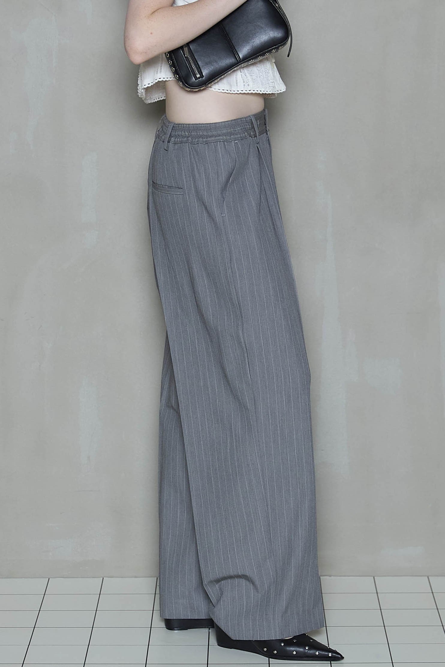 【メゾンスペシャル/MAISON SPECIAL】のPinstripe Wide Easy Pants/ピンストライプワイドイージーパンツ 人気、トレンドファッション・服の通販 founy(ファニー) 　ファッション　Fashion　レディースファッション　Ladies' Fashion Online　パンツ　Pants　シンプル　Simple　ストライプ　Stripe　ストレート　Straight　リラックス　Relax　ワイド　Wide　再入荷　Restock/Back In Stock/Re Arrival　エレガント 上品　Elegant　other-8|ID: prp329100004580352 ipo3291000000032452430