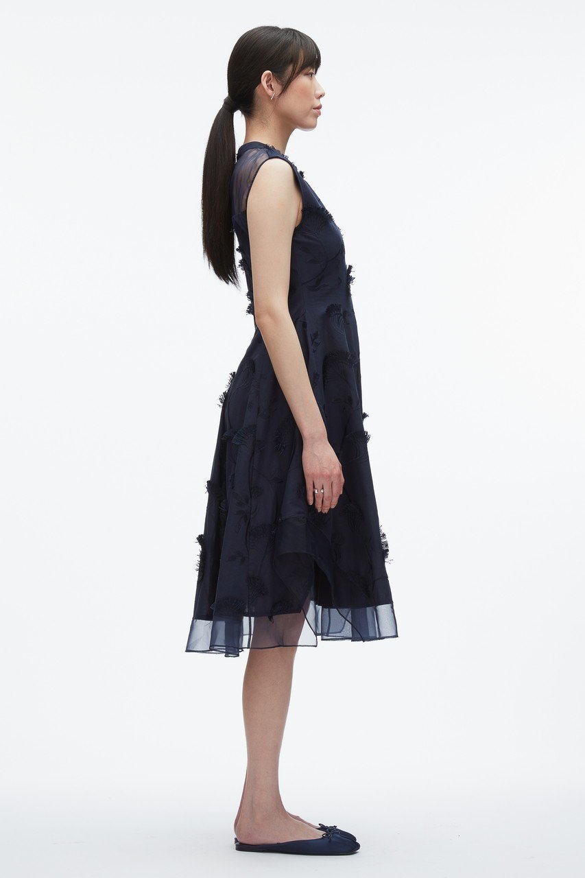 【スリーワン フィリップリム/3.1 Phillip Lim】のオーガンジー コンビ スリーブレス ドレス 人気、トレンドファッション・服の通販 founy(ファニー) 　ファッション　Fashion　レディースファッション　Ladies' Fashion Online　ワンピース　Dress　ドレス　Party Dresses　チュニック　Tunic　2025年　2025　2025-2026秋冬・A/W　Aw/Autumn/Winter/Fw/Fall/2025-2026　エレガント 上品　Elegant　オケージョン　Occasion　オーガンジー　Organdy　コンビ　Combination　シアー　Sheer　スリーブ　Sleeve　チュニック　Tunic　ドレス　Dress　パーティ　Party　フラワー　Flower　A/W・秋冬　Aw・Autumn/Winter・Fw・Fall-Winter　other-8|ID: prp329100004581685 ipo3291000000032464229