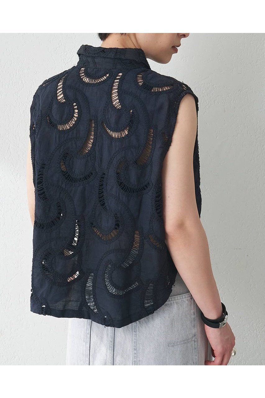 【ウィムガゼット/Whim Gazette】のエンブロイダリーフレンチスリーブシャツ 人気、トレンドファッション・服の通販 founy(ファニー) 　ファッション　Fashion　レディースファッション　WOMEN　トップス・カットソー　Tops/Tshirt　シャツ/ブラウス　Shirts/Blouses　インド　India　コンパクト　Compact　ショート　Short　スリーブ　Sleeve　デニム　Denim　バランス　Balance　メッシュ　Mesh　モダン　Modern　レース　Race　ワイド　Wide　夏　Summer　NEW・新作・新着・新入荷　New Arrivals　透かし　Watermark　other-4|ID: prp329100004581707 ipo3291000000032464405