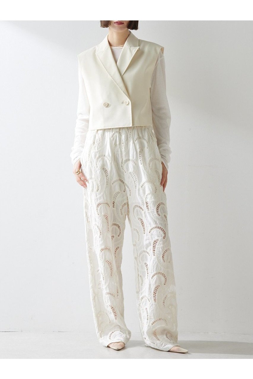 【ウィムガゼット/Whim Gazette】のエンブロイダリーパンツ インテリア・キッズ・メンズ・レディースファッション・服の通販 founy(ファニー) 　ファッション　Fashion　レディースファッション　WOMEN　パンツ　Pants　インド　India　ジャケット　Jacket　透かし　Watermark　マニッシュ　Mannish　メッシュ　Mesh　モダン　Modern　リラックス　Relax　レース　Race　おすすめ　Recommend　NEW・新作・新着・新入荷　New Arrivals　ホワイト|ID: prp329100004581709 ipo3291000000032464413