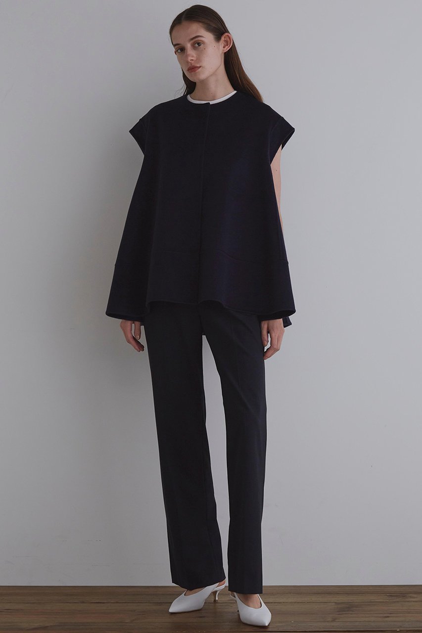 【ル フィル/LE PHIL】のピュアカシミアフレアジレ 人気、トレンドファッション・服の通販 founy(ファニー) 　ファッション　Fashion　レディースファッション　Fashion for Women　アウター　Coat / Outerwear Collection　レディースジャケット・軽アウター　Jackets　なめらか　Smooth, Silky Texture　インナー　Innerwear　ジャケット　Jacket, Outerwear　スタンダード　Standard, Basic　ノースリーブ　Sleeveless, No-Sleeve　フォルム　Silhouette, Form　フレア　Flare, Flared　リュクス　Luxury, Elegant, High-End, Chic　新作・新入荷　New Arrivals / New In　other-3|ID: prp329100004581725 ipo3291000000034755368