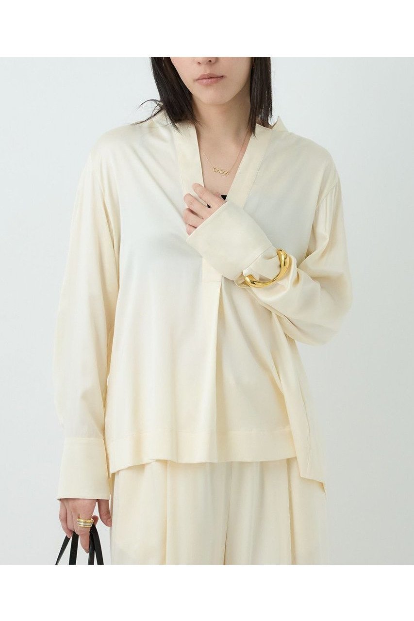 【カオス/Chaos】のモーラスタンドスキッパーブラウス 人気、トレンドファッション・服の通販 founy(ファニー) 　ファッション　Fashion　レディースファッション　WOMEN　トップス・カットソー　Tops/Tshirt　シャツ/ブラウス　Shirts/Blouses　おすすめ　Recommend　サテン　Satin　シルク　Silk　スキッパー　Skipper　ストレッチ　Stretch　ストレート　Straight　スリーブ　Sleeve　ドロップ　Drop　バランス　Balance　ロング　Long　エレガント 上品　Elegant　定番　Standard　NEW・新作・新着・新入荷　New Arrivals　洗える　Washable　 other-1|ID: prp329100004581726 ipo3291000000032464530