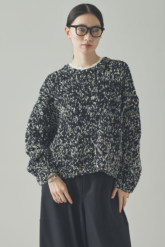 【カレンソロジー/Curensology】のミックスハンドニットプルオーバー インテリア・キッズ・メンズ・レディースファッション・服の通販 founy(ファニー) https://founy.com/ ファッション Fashion レディースファッション Fashion for Women トップス・カットソー Cut & Sew Tops ニット Knit Tops & Sweaters カジュアルプルオーバー・ニットトップス Pullovers & Knit Tops / Casual Pullovers コンパクト Compact, Small Size シンプル Simple, Minimal フレア Flare, Flared マフラー Scarf, Muffler ミックス Mix, Mixed Style 日本製 Made In Japan |ID: prp329100004581742 ipo3291000000036081124