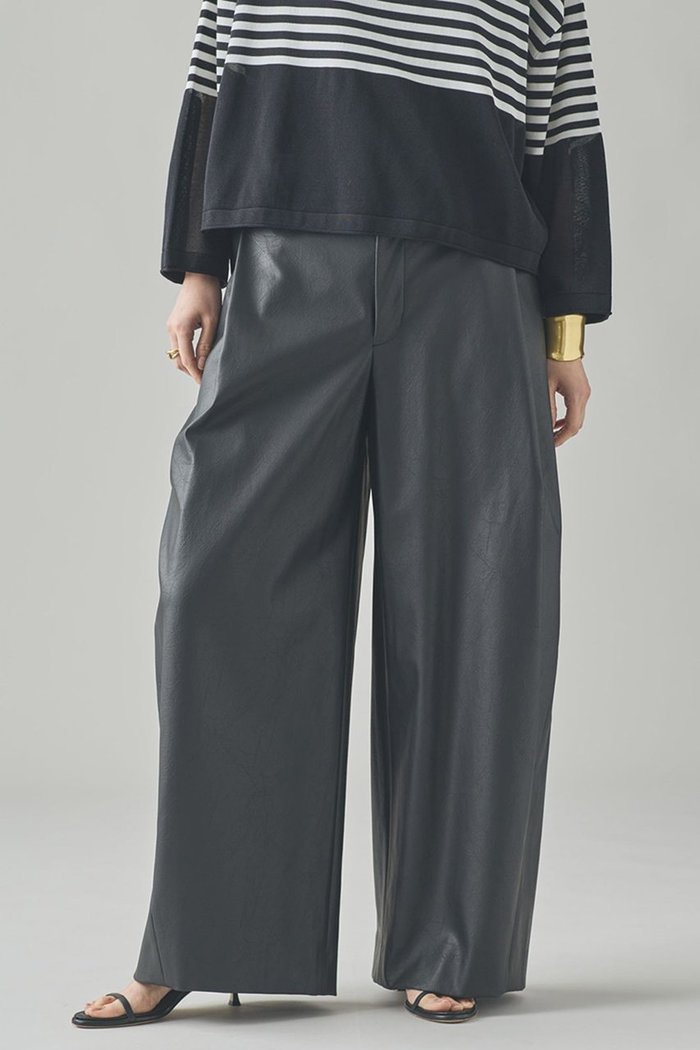 【カレンソロジー/Curensology】のヴィンテージフェイクレザーパンツ インテリア・キッズ・メンズ・レディースファッション・服の通販 founy(ファニー) https://founy.com/ ファッション Fashion レディースファッション Fashion for Women パンツ Pants & Trousers カットソー Cut and Sewn Top シアー Sheer, See-Through フェイクレザー Faux Leather, PU Leather ミックス Mix, Mixed Style レース Lace, Lace Fabric ヴィンテージ Vintage Style 日本製 Made In Japan |ID: prp329100004581759 ipo3291000000035613135