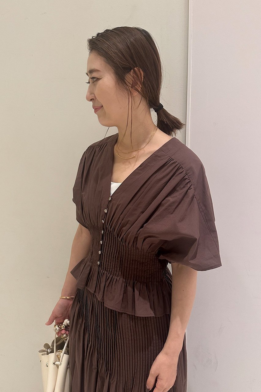 【スタニングルアー/STUNNING LURE】のピンタックブラウス 人気、トレンドファッション・服の通販 founy(ファニー) 　ファッション　Fashion　レディースファッション　Fashion for Women　トップス・カットソー　Cut & Sew Tops　シャツ・ブラウス・オフィスカジュアル　Elegant Blouses & Button-Ups　ショート　Short, Short Length　スリーブ　Sleeve, Long Sleeve / Short Sleeve　デコルテ　Décolleté, Neckline　ワイド　Wide, Wide Fit　エレガント 上品　Elegant　再入荷　Restock / Back in Stock　other-7|ID: prp329100004585364 ipo3291000000032732475