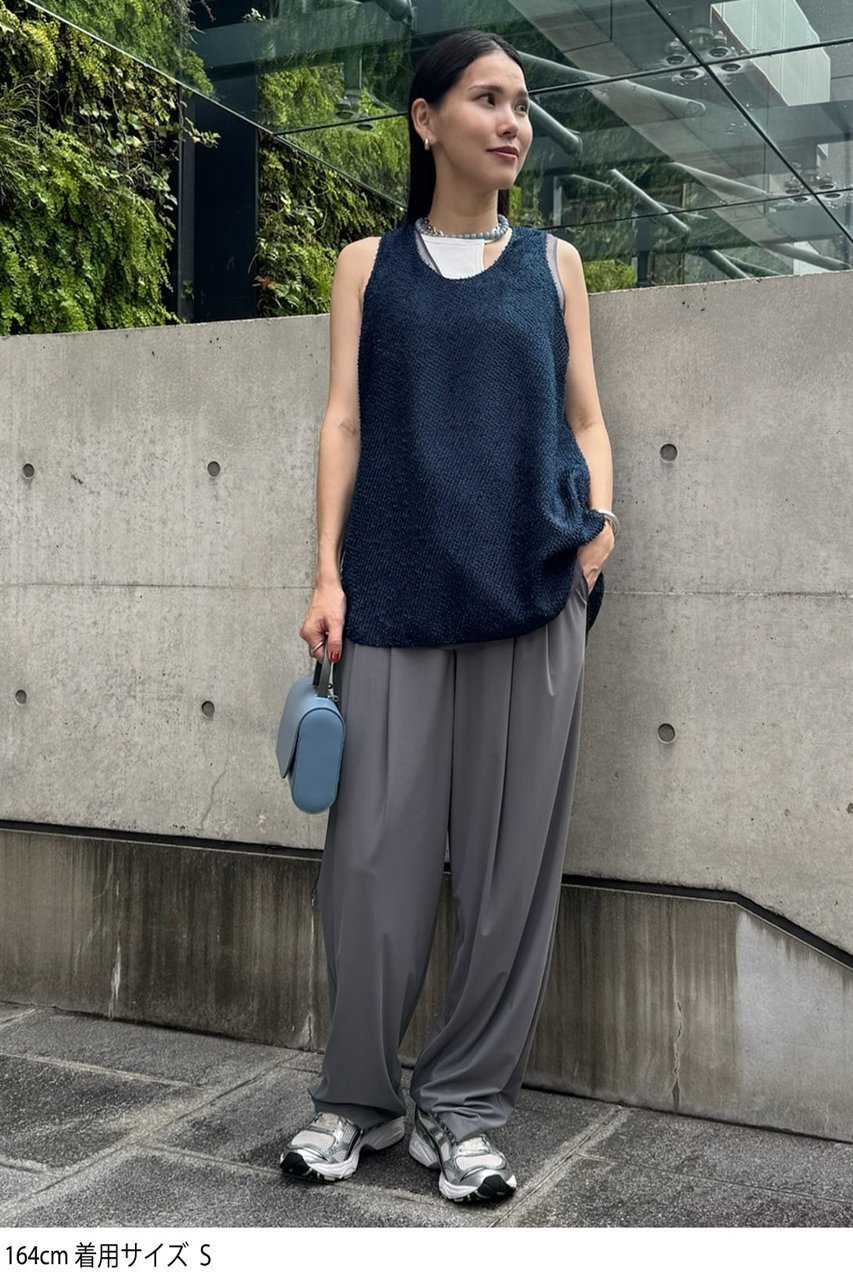 【スタニングルアー/STUNNING LURE】のrカットジャガードタンク 人気、トレンドファッション・服の通販 founy(ファニー) 　ファッション　Fashion　レディースファッション　Fashion for Women　トップス・カットソー　Cut & Sew Tops　キャミソール&ノースリーブ　Camisoles & Sleeveless Tops　シャツ・ブラウス・オフィスカジュアル　Elegant Blouses & Button-Ups　ロングTシャツ・Tシャツ　Longline T-Shirts & Tees　カットソー・ベーシックTシャツ　Cut-and-Sewn Tops / Stretch Tees & Basics　エアリー　Airy Texture　キャミソール　Camisole, Spaghetti Strap Top　ジャカード／ジャガード　Jacquard, Woven Pattern　タンク　Tank Top, Sleeveless Top　トレンド　Trend, Trending Now　フレア　Flare, Flared　ボトム　Bottoms, Lower Wear　ワイド　Wide, Wide Fit　再入荷　Restock / Back in Stock　other-8|ID: prp329100004585365 ipo3291000000032732476