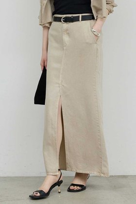【ガリャルダガランテ/GALLARDAGALANTE】 【セットアップ対応】リヨセルスリットスカート人気、トレンドファッション・服の通販 founy(ファニー) ファッション Fashion レディースファッション WOMEN セットアップ Setup スカート Skirt スカート Skirt ロングスカート Long Skirt 2025年 2025 おすすめ Recommend ストレート Straight スリット Slit セットアップ Set Up フロント Front ロング Long 冬 Winter 夏 Summer A/W・秋冬 Aw・Autumn/Winter・Fw・Fall-Winter |ID:prp329100004585439