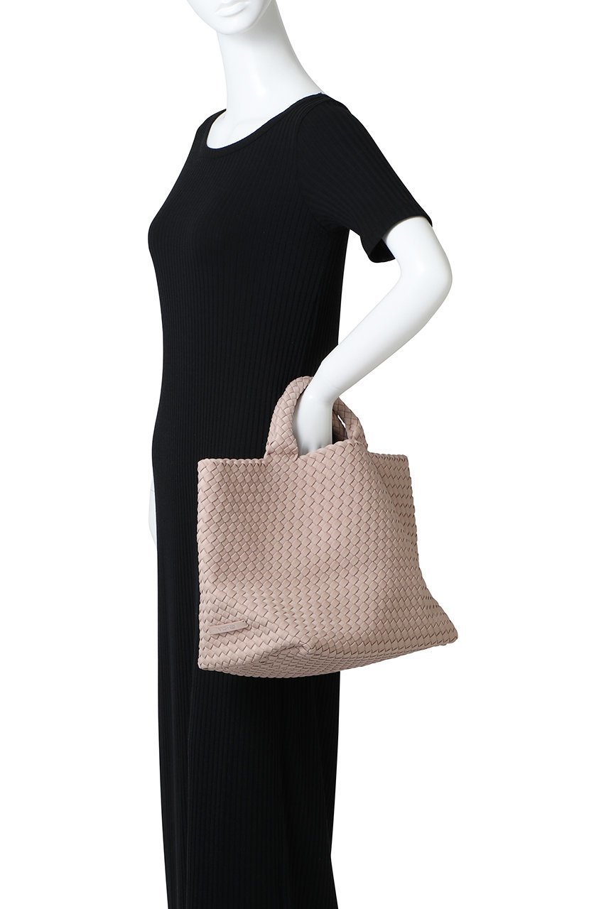 【マルティニーク/martinique】の【NAGHEDI】St. Barths Medium トート 人気、トレンドファッション・服の通販 founy(ファニー) 　ファッション　Fashion　レディースファッション　Ladies' Fashion Online　バッグ　Bag　2025年　2025　ビーチ　Beach　ポーチ　Pouch　A/W・秋冬　Aw・Autumn/Winter・Fw・Fall-Winter　軽量　Lightweight　other-2|ID: prp329100004585447 ipo3291000000032513267