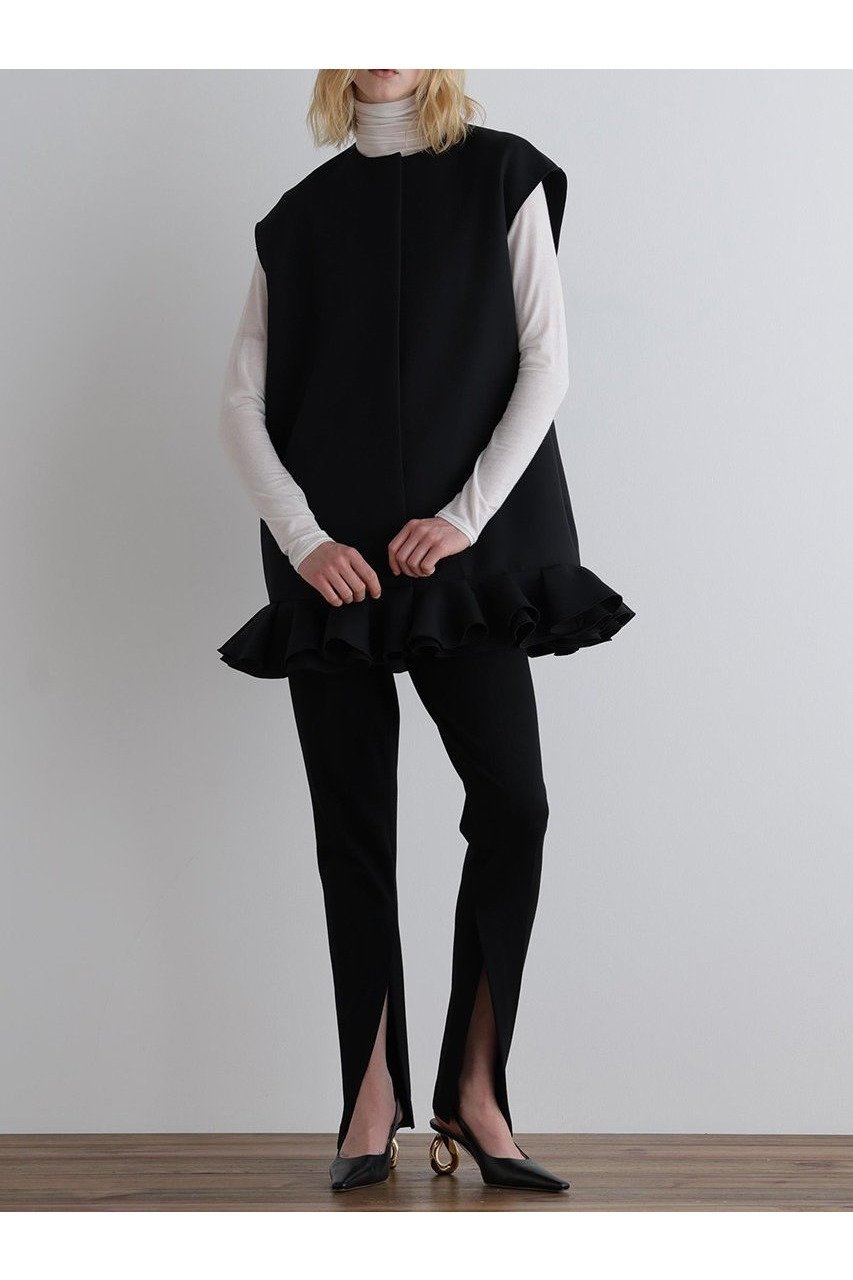 【ル フィル/LE PHIL】のトリプルクロスペプラムジレ 人気、トレンドファッション・服の通販 founy(ファニー) 　ファッション　Fashion　レディースファッション　WOMEN　アウター　Coat Outerwear　ジャケット　Jackets　なめらか　Smooth　インナー　Inner　ジャケット　Jacket　トリプル　Triple　フェミニン　Feminine　ヘムライン　Hemline　ペプラム　Peplum　NEW・新作・新着・新入荷　New Arrivals　軽量　Lightweight　other-3|ID: prp329100004585458 ipo3291000000032513354