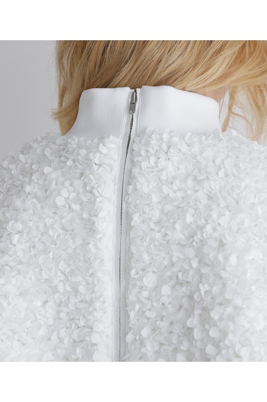 【ル フィル/LE PHIL】の3Dエンブロイダリーケープ 人気、トレンドファッション・服の通販 founy(ファニー) 　ファッション　Fashion　レディースファッション　WOMEN　トップス・カットソー　Tops/Tshirt　シャツ/ブラウス　Shirts/Blouses　おすすめ　Recommend　ショート　Short　シンプル　Simple　スタンダード　Standard　スリーブ　Sleeve　ノースリーブ　No Sleeve　ハイネック　High Neck　NEW・新作・新着・新入荷　New Arrivals　other-8|ID: prp329100004585464 ipo3291000000032513401