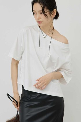 【ガリャルダガランテ/GALLARDAGALANTE】 オフショルTee人気、トレンドファッション・服の通販 founy(ファニー) ファッション Fashion レディースファッション WOMEN トップス・カットソー Tops/Tshirt シャツ/ブラウス Shirts/Blouses ロング / Tシャツ T-Shirts カットソー Cut and Sewn 2025年 2025 オフショル Off Shoulder オフショルダー Off Shoulder カットソー Cut And Sew ショルダー Shoulder ショート Short シンプル Simple スリーブ Sleeve A/W・秋冬 Aw・Autumn/Winter・Fw・Fall-Winter |ID:prp329100004585470