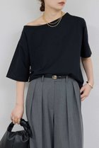 【ガリャルダガランテ/GALLARDAGALANTE】のオフショルTee 人気、トレンドファッション・服の通販 founy(ファニー) ファッション Fashion レディースファッション Ladies' Fashion Online トップス・カットソー Tops/Tshirt シャツ/ブラウス Shirts/Blouses ロング / Tシャツ T-Shirts カットソー Cut and Sewn 2025年 2025 オフショル Off Shoulder オフショルダー Off Shoulder カットソー Cut And Sew ショルダー Shoulder ショート Short シンプル Simple スリーブ Sleeve A/W・秋冬 Aw・Autumn/Winter・Fw・Fall-Winter thumbnail ブラック|ID: prp329100004585470 ipo3291000000032513465