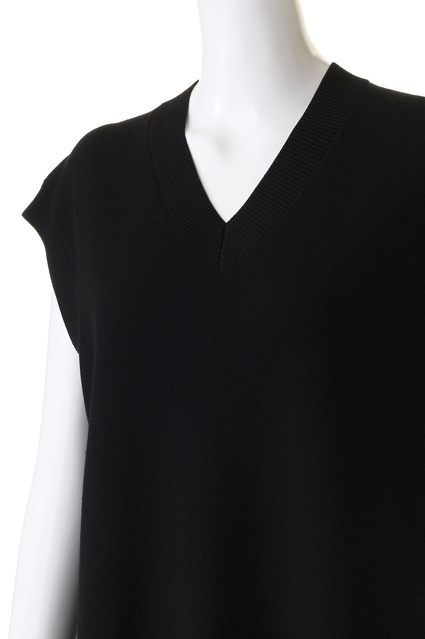 【ランバン オン ブルー/LANVIN en Bleu】のVネックニットベスト 人気、トレンドファッション・服の通販 founy(ファニー) 　ファッション　Fashion　レディースファッション　Ladies' Fashion Online　トップス・カットソー　Tops/Tshirt　ニット　Knit Tops　ベスト/ジレ　Gilets/Vests　プルオーバー　Pullover　Vネック　V-Neck　シンプル　Simple　スリット　Slit　夏　Summer　春　Spring　S/S・春夏　Ss・Spring/Summer　A/W・秋冬　Aw・Autumn/Winter・Fw・Fall-Winter　other-5|ID: prp329100004585480 ipo3291000000032513561