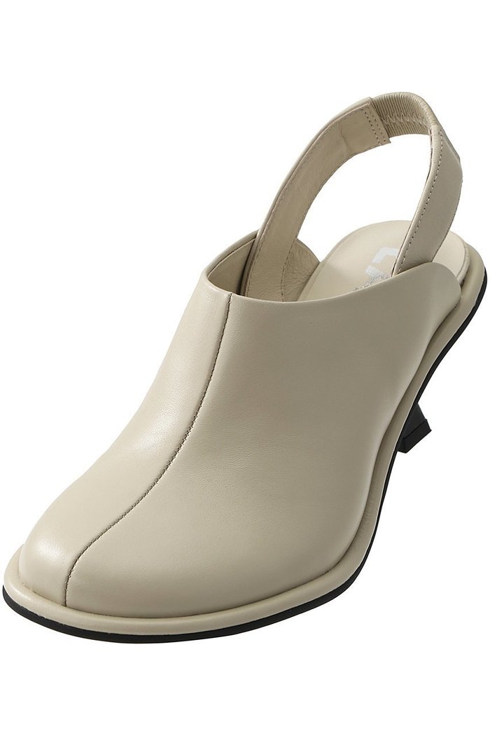 【ランバン オン ブルー/LANVIN en Bleu】のバックストラップラウンドトゥパンプス インテリア・キッズ・メンズ・レディースファッション・服の通販 founy(ファニー) https://founy.com/ ファッション Fashion レディースファッション Ladies' Fashion Online バッグ Bag アンクル Uncle ストラップパンプス Strap Pumps ラップ Wrap |ID: prp329100004585483 ipo3291000000032513581
