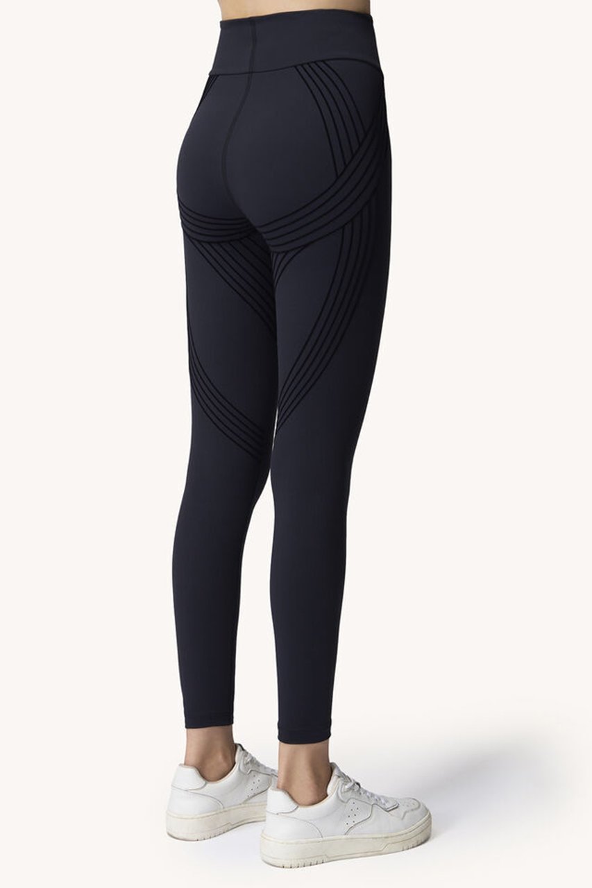 【ウォルフォード/Wolford】の19463 3W Leggings パフォーマンスジャージーレギンス 人気、トレンドファッション・服の通販 founy(ファニー) 　ファッション　Fashion　レディースファッション　Ladies' Fashion Online　パンツ　Pants　レギンス　Leggings　レッグウェア　Legwear　スタイリッシュ　Stylish　ストレッチ　Stretch　フィット　Fit　レギンス　Leggings　NEW・新作・新着・新入荷　New Arrivals　other-3|ID: prp329100004587599 ipo3291000000032535892