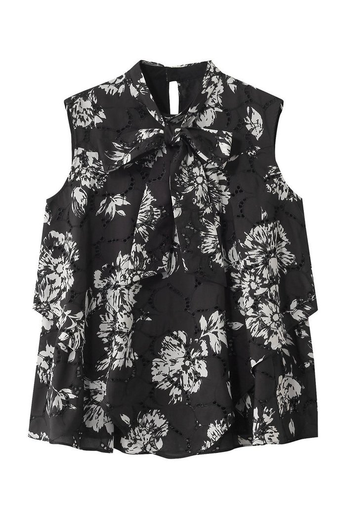 【アルアバイル/allureville】の【Loulou Willoughby】モノトーンフラワー刺繍ブラウス インテリア・キッズ・メンズ・レディースファッション・服の通販 founy(ファニー) https://founy.com/ ファッション Fashion レディースファッション Fashion for Women トップス・カットソー Cut & Sew Tops キャミソール&ノースリーブ Camisoles & Sleeveless Tops シャツ・ブラウス・オフィスカジュアル Elegant Blouses & Button-Ups おすすめ Recommended / Our Picks セットアップ Set-Up, Coordinated Outfit ノースリーブ Sleeveless, No-Sleeve フラワー Flower, Floral プリント Print, Printed Pattern モノトーン Monotone, Black and White レース Lace, Lace Fabric 夏 Summer |ID: prp329100004587618 ipo3291000000036238983