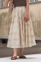 【アロー/aLORS】のJupe ”Astrifera” スカート 人気、トレンドファッション・服の通販 founy(ファニー) ファッション Fashion レディースファッション Ladies' Fashion Online スカート Skirt ロングスカート Long Skirt 秋 Autumn/Fall セットアップ Set Up ドレープ Drape なめらか Smooth プリント Print ロング Long おすすめ Recommend 夏 Summer NEW・新作・新着・新入荷 New Arrivals |ID:prp329100004588506