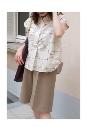 【アロー/aLORS】 Chemise sans manches ”Astrifera” Ivory × Bordeaux シャツ人気、トレンドファッション・服の通販 founy(ファニー) ファッション Fashion レディースファッション Ladies' Fashion Online トップス・カットソー Tops/Tshirt シャツ/ブラウス Shirts/Blouses カッティング Cutting ショート Short スリーブ Sleeve セットアップ Set Up なめらか Smooth ノースリーブ No Sleeve プリント Print モチーフ Motif おすすめ Recommend 夏 Summer NEW・新作・新着・新入荷 New Arrivals |ID:prp329100004588508