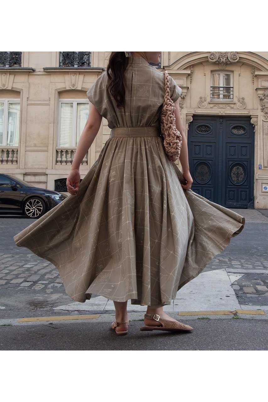 【アロー/aLORS】のRobe marine ”Astrifera” ワンピース 人気、トレンドファッション・服の通販 founy(ファニー) 　ファッション　Fashion　レディースファッション　Ladies' Fashion Online　ワンピース　Dress　チュニック　Tunic　ギャザー　Gather　サテン　Satin　ダブル　Double　チュニック　Tunic　ドレープ　Drape　プリント　Print　ロング　Long　夏　Summer　NEW・新作・新着・新入荷　New Arrivals　other-3|ID: prp329100004588509 ipo3291000000032549107