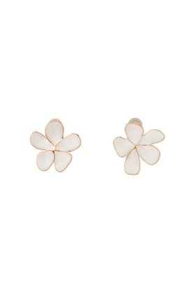 【セシル エ ジャンヌ/CECILE ET JEANNE】 エマイユ ホワイトフルールイヤリング人気、トレンドファッション・服の通販 founy(ファニー) ファッション Fashion レディースファッション Ladies' Fashion Online ジュエリー Jewelry リング Rings イヤリング Earrings イヤリング Earrings ロング Long NEW・新作・新着・新入荷 New Arrivals |ID:prp329100004588520