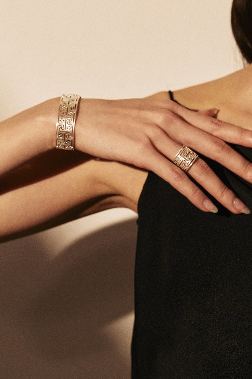 【アドリン ヒュー/Adlin Hue】のSV1000 carved リング 人気、トレンドファッション・服の通販 founy(ファニー) 　ファッション　Fashion　レディースファッション　Fashion for Women　ジュエリー　Jewelry　フォルム　Silhouette, Form　透かし　Cut-Out, Lacework　other-2|ID: prp329100004588537 ipo3291000000035341460