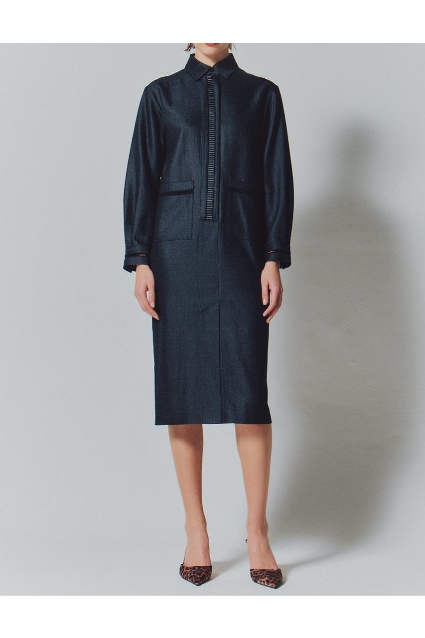 【ルームエイト/Room no.8】の【Room no.8 BLACK】トリアセテート ツイル コンビレースドレス 人気、トレンドファッション・服の通販 founy(ファニー) 　ファッション　Fashion　レディースファッション　Ladies' Fashion Online　ワンピース　Dress　ドレス　Party Dresses　チュニック　Tunic　ストレート　Straight　チュニック　Tunic　ツイル　Twill　ドレス　Dress　フォーマル　Formal　フロント　Front　リュクス　Luxe　ロング　Long　エレガント 上品　Elegant　NEW・新作・新着・新入荷　New Arrivals　other-6|ID: prp329100004588548 ipo3291000000032549401